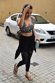 Kiara Advani feet photo thumbnail