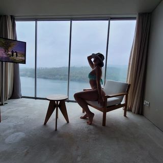 Lívia Andrade feet photo thumbnail