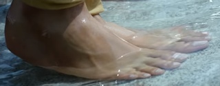 Kiara Advani feet photo thumbnail