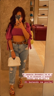 Larissa Manoela feet photo thumbnail