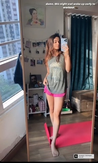 Anushka Sen feet photo thumbnail