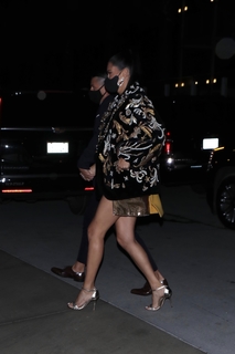 Adriana Lima feet photo thumbnail