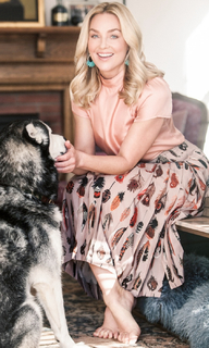Elisabeth Röhm feet photo thumbnail