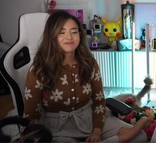 Imane Pokimane Anys feet photo thumbnail