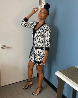 Gabrielle Union feet photo thumbnail