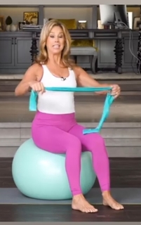 Denise Austin feet photo thumbnail