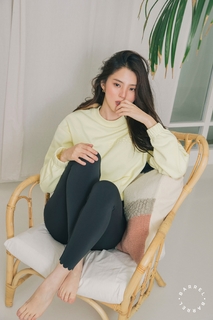 Han So-hee feet photo 2