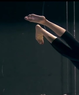 Katrina Kaif feet photo thumbnail