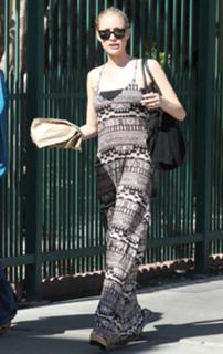 Kristin Cavallari feet photo thumbnail