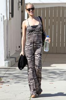 Kristin Cavallari feet photo thumbnail