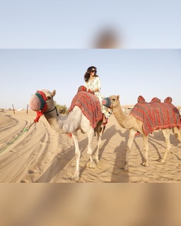 Caterina Balivo feet photo thumbnail