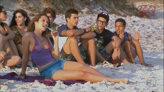 Juliana Paiva feet photo thumbnail