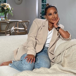 Adrienne Houghton feet photo thumbnail