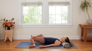Adriene Mishler feet photo thumbnail