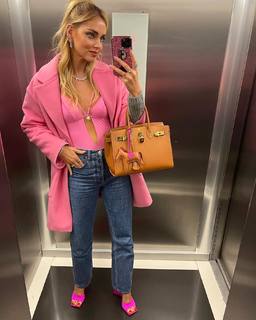Chiara Ferragni feet photo thumbnail