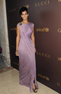 Rihanna feet photo thumbnail