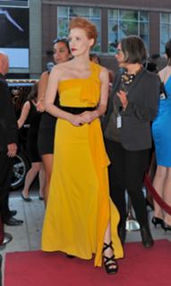 Jessica Chastain feet photo thumbnail