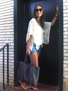Paula Echevarría feet photo thumbnail