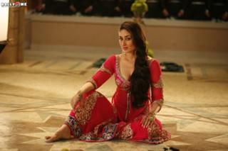 Kareena Kapoor feet photo thumbnail
