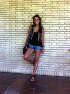 Paula Echevarría feet photo thumbnail