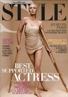 Emily Blunt feet photo thumbnail