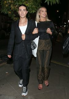 Helen Flanagan feet photo thumbnail