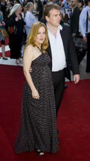Gillian Anderson feet photo thumbnail