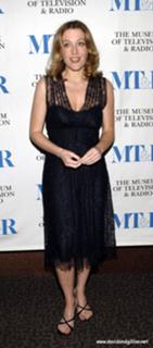 Gillian Anderson feet photo thumbnail