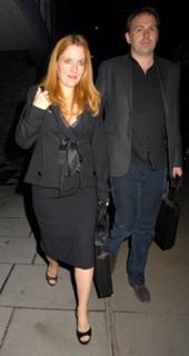 Gillian Anderson feet photo thumbnail