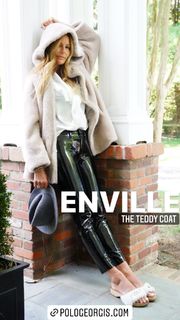 Kelly Bensimon feet photo thumbnail