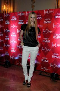 Julieta Prandi feet photo thumbnail