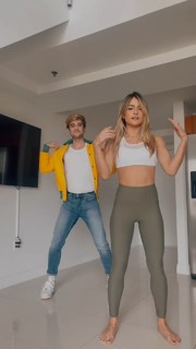 Vale Genta feet photo thumbnail