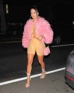 Draya Michele feet photo thumbnail