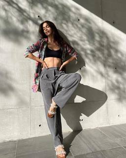 Zaira Nara feet photo thumbnail