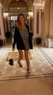 Alessia Marcuzzi feet photo thumbnail