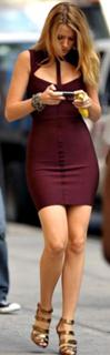 Blake Lively feet photo thumbnail