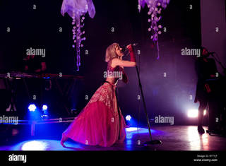 Aurora Aksnes feet photo thumbnail