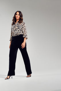 Andrea McLean feet photo thumbnail
