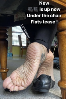 Deedee Rican feet photo thumbnail