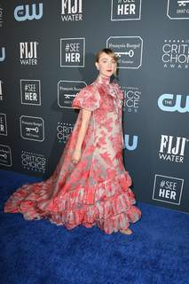 Saoirse Ronan feet photo thumbnail