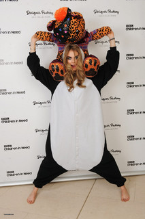 Cara Delevingne feet photo thumbnail