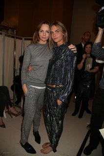 Cara Delevingne feet photo thumbnail