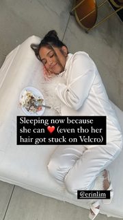 Erin Lim feet photo thumbnail