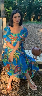 Morena Baccarin feet photo thumbnail