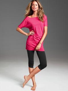 Behati Prinsloo feet photo thumbnail