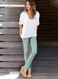 Behati Prinsloo feet photo thumbnail
