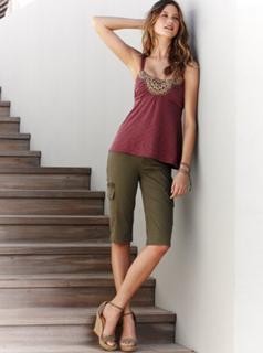 Behati Prinsloo feet photo thumbnail