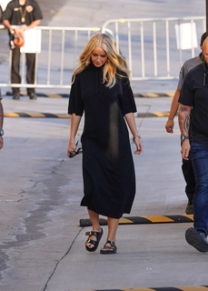 Gwyneth Paltrow feet photo thumbnail