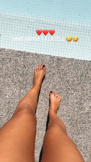 Cristina Pedroche feet photo thumbnail