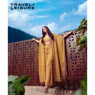 Sonakshi Sinha feet photo thumbnail